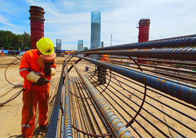 齐齐哈尔民航路跨线桥工程千方百计保工期